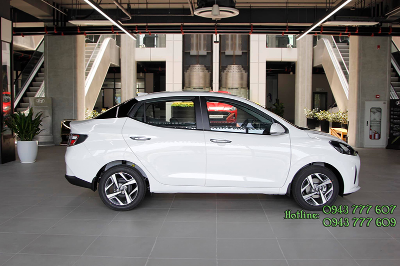 hyundai-i10-sedan-hyundai-tphcm-khuyen-mai.jpg