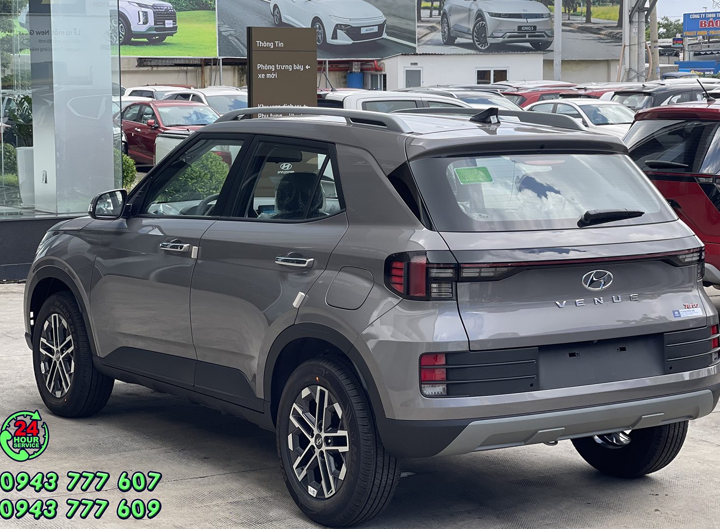 giá xe venue màu xám