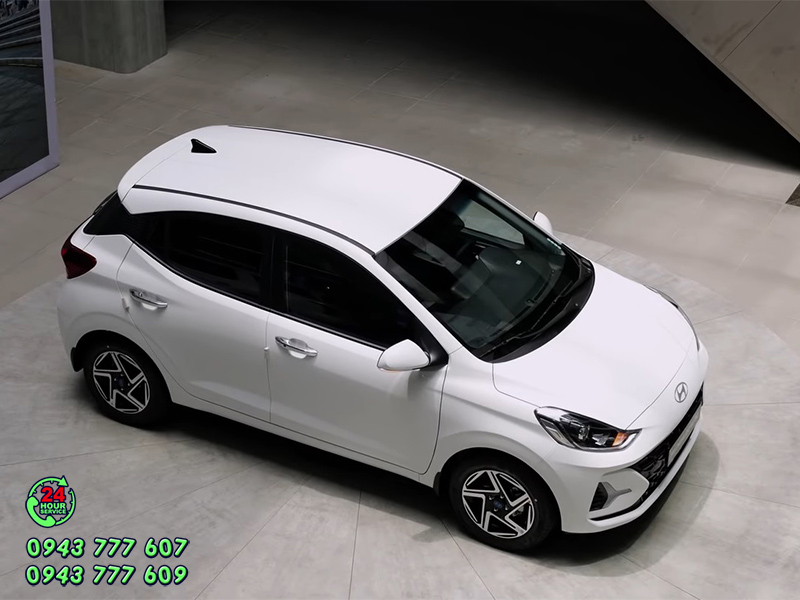 hyundai i10 giao liền màu trắng