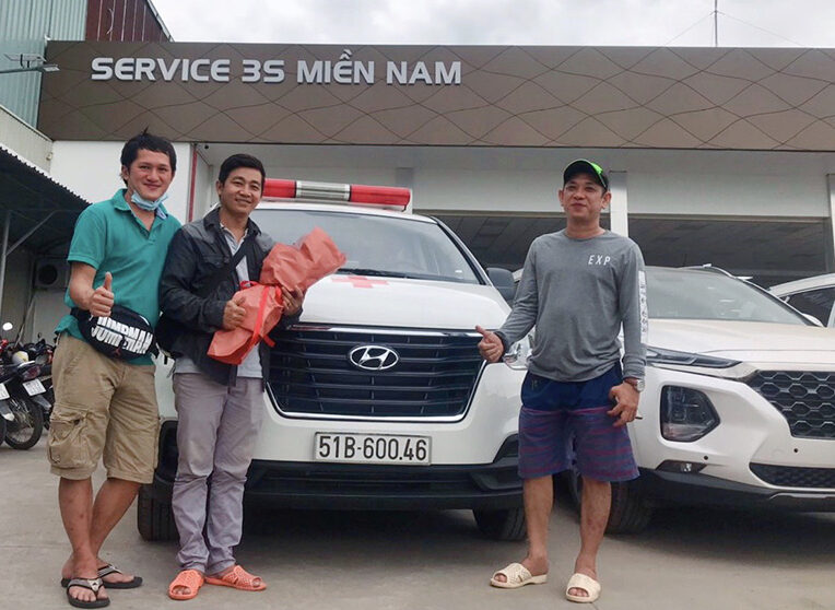 lễ giao xe hyundai cứu thương